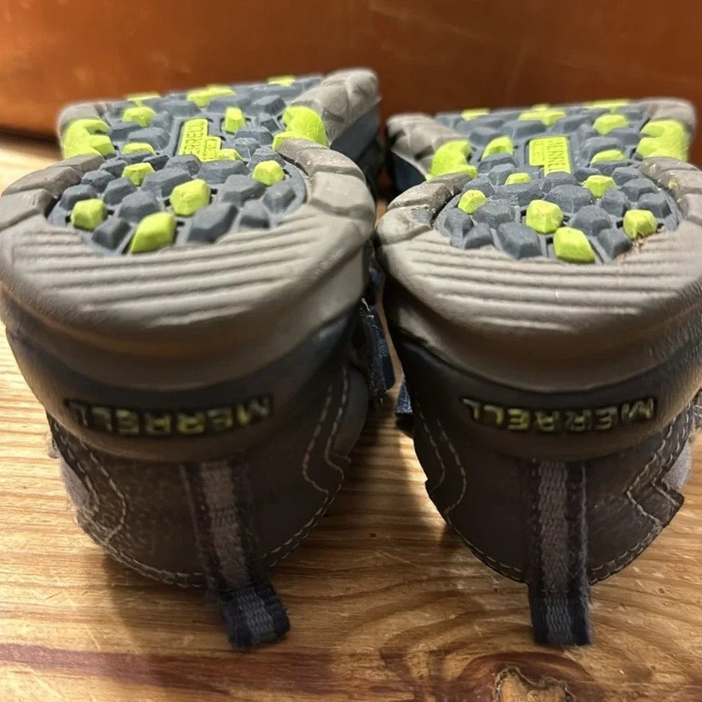 Merrell hydro sandals with leather upper size 12M blue gray Kids